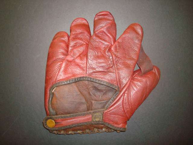 Victor, Wright & Ditson 1 Inch Web Maroon Back